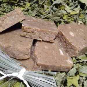 Cinnamon Spice Cake & Goat Milk 