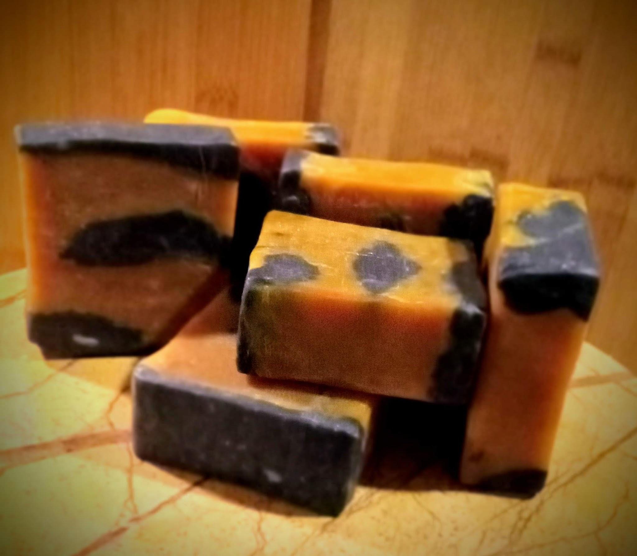 Turmeric, Ginger & Activated Charcoal w/Goat Milk